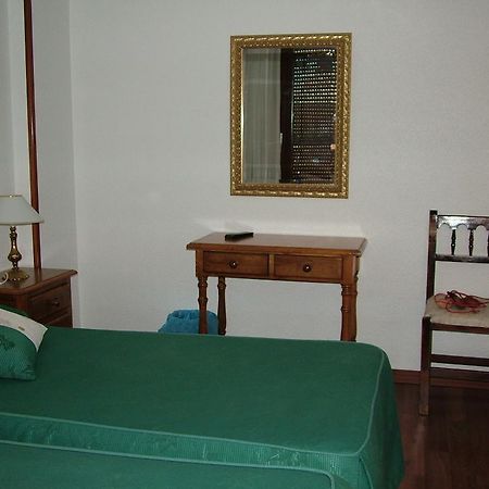 Hostal El Botero Cuzcurrita-Río Tirón エクステリア 写真